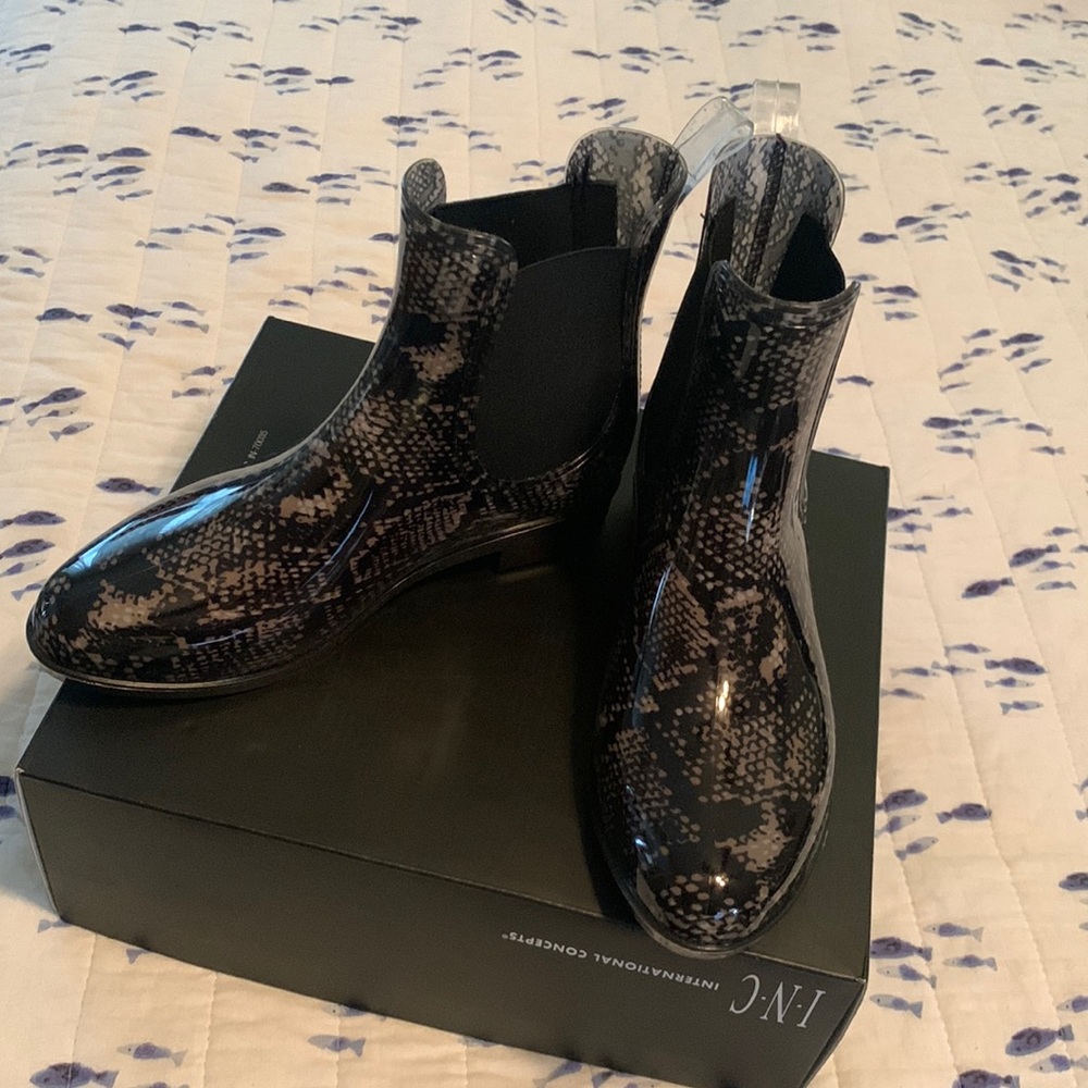 New INC ankle rain boots
